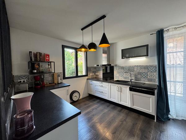 LISLE SUR TARN . APPARTEMENT DE +/-143 M²