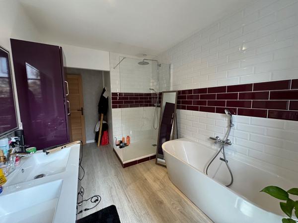 LISLE SUR TARN . APPARTEMENT DE +/-143 M²