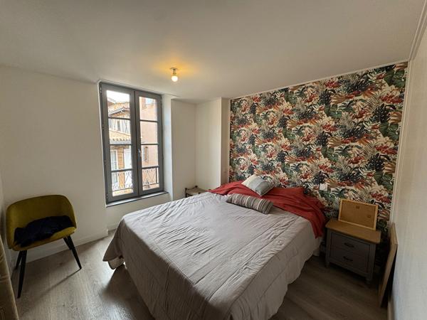 LISLE SUR TARN . APPARTEMENT DE +/-143 M²