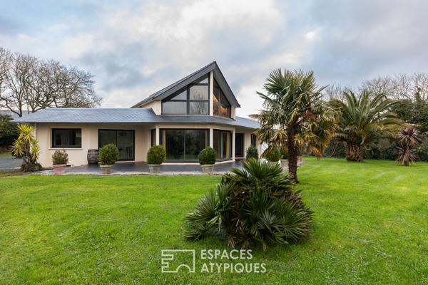 Architecture contemporaine et jardin paysager