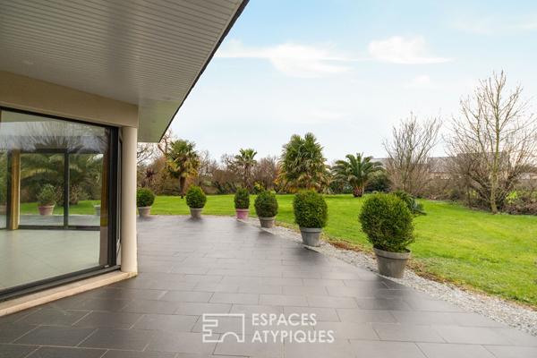 Architecture contemporaine et jardin paysager