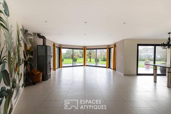 Architecture contemporaine et jardin paysager