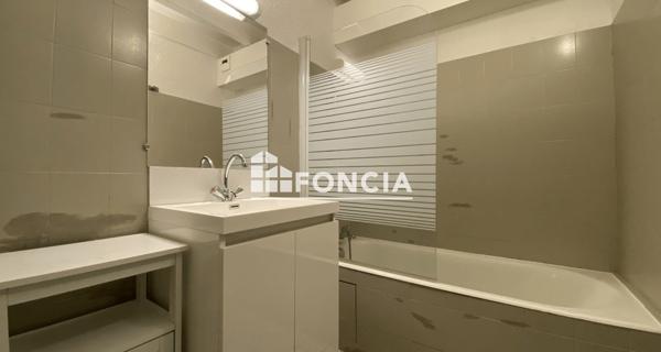 Location Studio 38.68 m² - Périgueux 24000