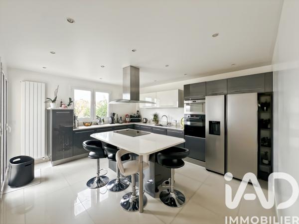 Maison à vendre 8 pièces 270 m² Morangis