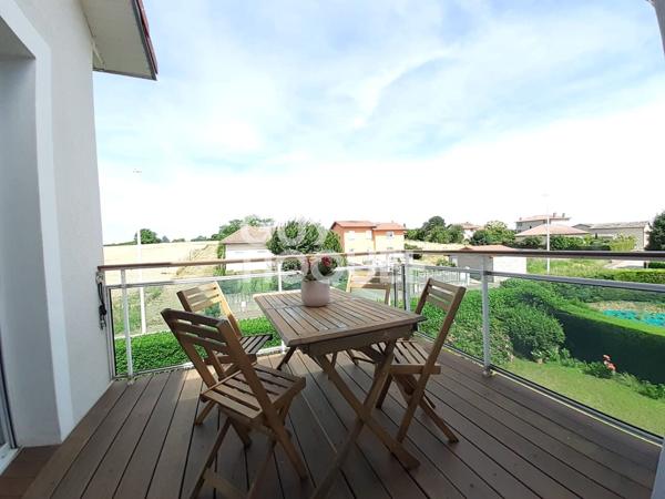 Appartement T4 dans résidence de standing avec piscine à Neyron