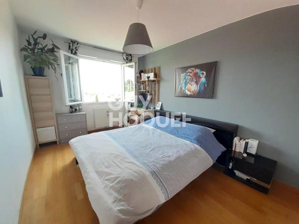 Appartement T4 dans résidence de standing avec piscine à Neyron