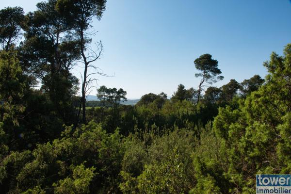 Fabrezan-Terrain 4 ha non constructible en Zone Naturelle