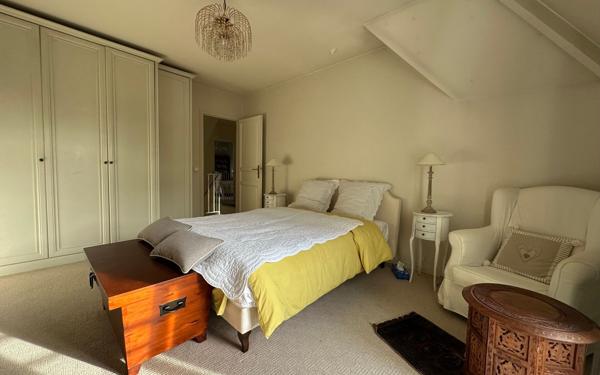 Maison à vendre    5 pièces • 155,46 m2 Saint-Maur-des-Fossés