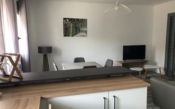 Appartement à louer    2 pièces •  Saintes