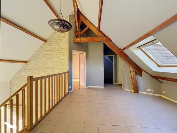 Maison 384 345 € Montlouis-sur-Loire 6 p 151 m² DPE B