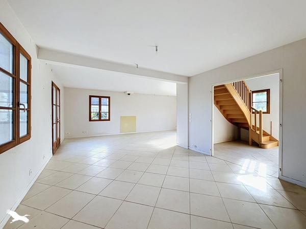 Maison 384 345 € Montlouis-sur-Loire 6 p 151 m² DPE B