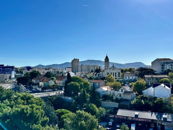 MARSEILLE 4e / 13e – Secteur Chutes-Lavie,T4/5 Traversant – 93 m² – Vue Panoramique – Copropriété Calme +Double Box de 22m2 en SUS.