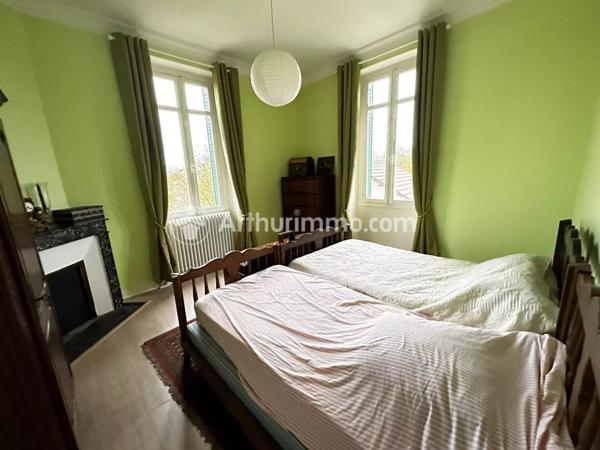 Vente Maison 7 pièces 153 m2 à Saint-Astier