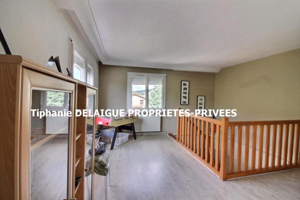 Maison Le Chambon Feugerolles d'environ 170m²  habitable et 150m² de sous-sol  3 chambre(469m² de terrain)