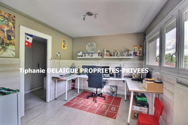 Maison Le Chambon Feugerolles d'environ 170m²  habitable et 150m² de sous-sol  3 chambre(469m² de terrain)