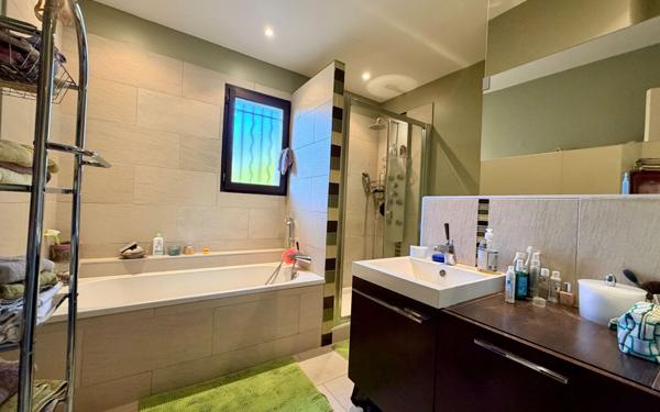 Maison à vendre    5 pièces •  Prades-le-Lez