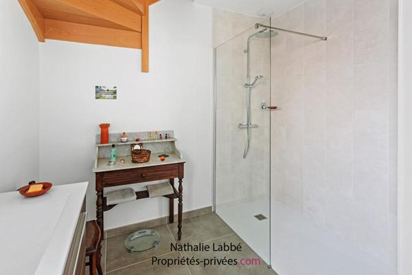 Maison Prefailles  proche Mer et Centre -ville 5 pièce(s) 128 m2 hab  avec piscine chauffée