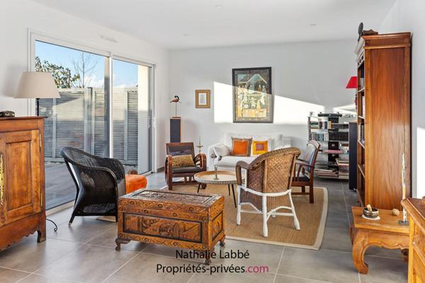 Maison Prefailles  proche Mer et Centre -ville 5 pièce(s) 128 m2 hab  avec piscine chauffée