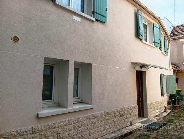 À vendre - Maison mitoyenne 1 côté, 3 pièces située à Montmagny (95360)