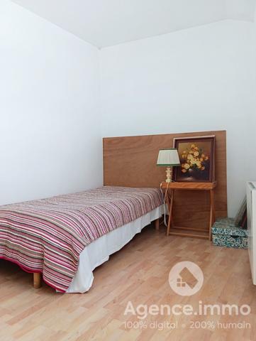 À vendre - Maison mitoyenne 1 côté, 3 pièces située à Montmagny (95360)