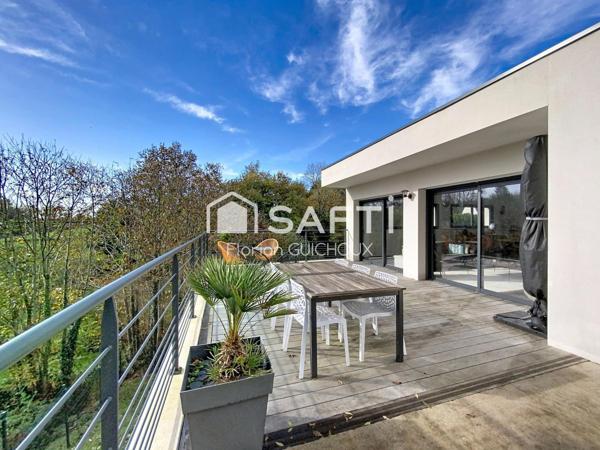 Maison contemporaine, belles prestations, Quimper.