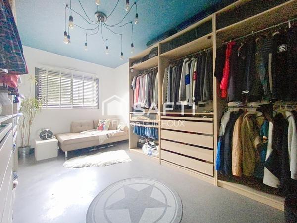 Maison contemporaine, belles prestations, Quimper.