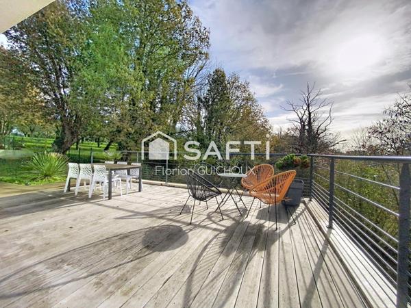 Maison contemporaine, belles prestations, Quimper.