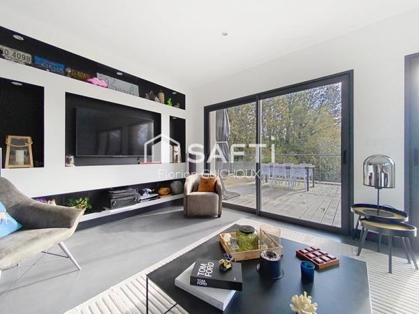 Maison contemporaine, belles prestations, Quimper.