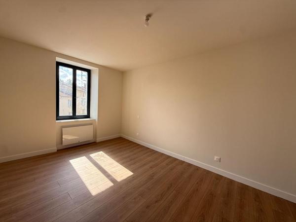 Maison Gond Pontouvre 6 pièce(s) 161 m2