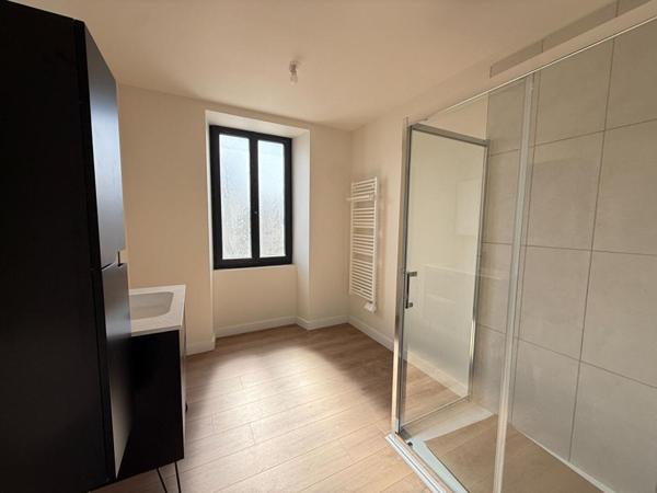 Maison Gond Pontouvre 6 pièce(s) 161 m2