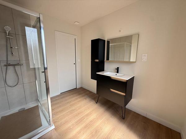 Maison Gond Pontouvre 6 pièce(s) 161 m2