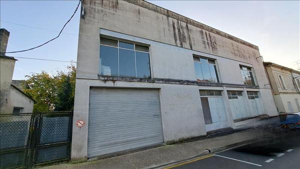 Immeuble à vendre |  Coutras |  400 m²