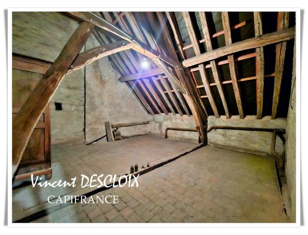 Maison à vendre 7 pièces SAULIEU (2110)