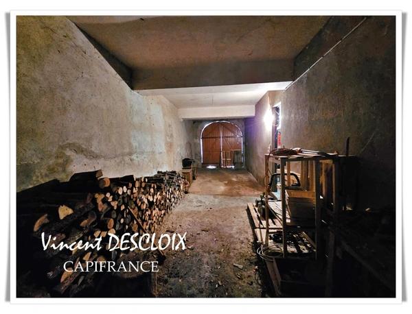 Maison à vendre 7 pièces SAULIEU (2110)