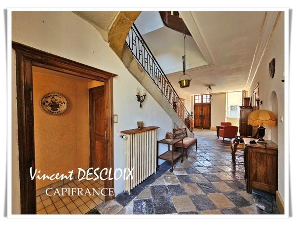Maison à vendre 7 pièces SAULIEU (2110)