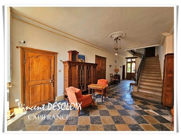 Maison à vendre 7 pièces SAULIEU (2110)