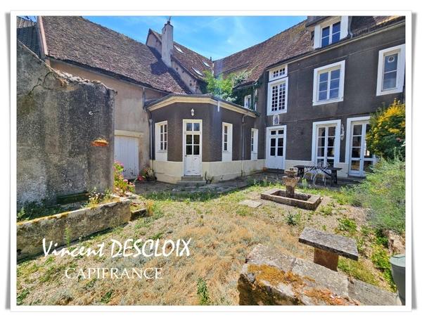 Maison à vendre 7 pièces SAULIEU (2110)