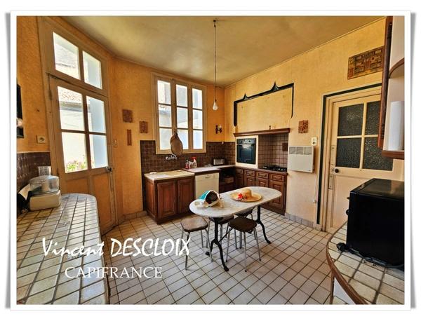 Maison à vendre 7 pièces SAULIEU (2110)