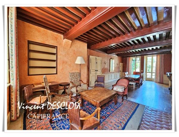Maison à vendre 7 pièces SAULIEU (2110)