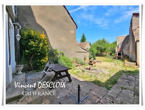 Maison à vendre 7 pièces SAULIEU (2110)