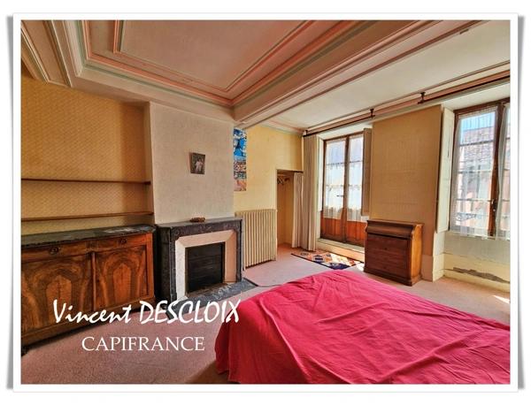 Maison à vendre 7 pièces SAULIEU (2110)