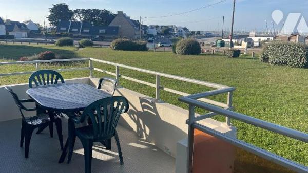 A QUIBERON, à vendre un appartement avec vue mer, situé à Port Haliguen.
Grand appartement de ...