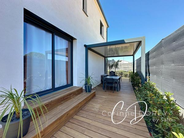 Villa contemporaine 4 Chambres, espace détente, garage et Piscine