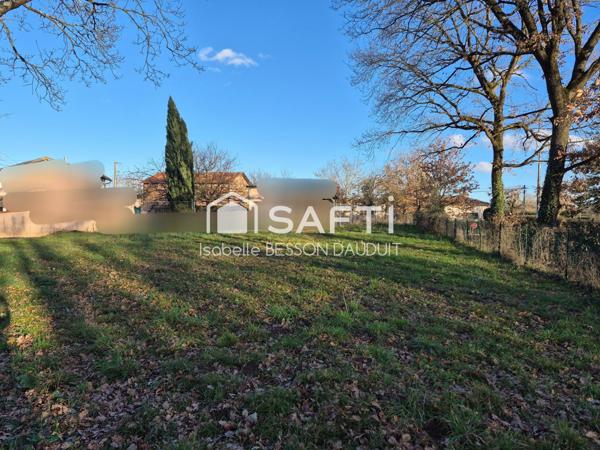 TERRAIN CONSTRUCTIBLE 486M²