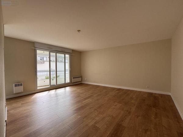 Appartement à vendre à Tours dans l'Indre-et-Loire (37000), ref : VA1974-86001