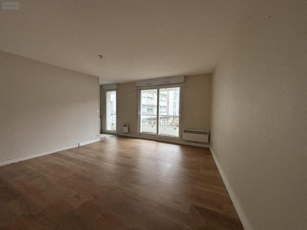 Appartement à vendre à Tours dans l'Indre-et-Loire (37000), ref : VA1974-86001