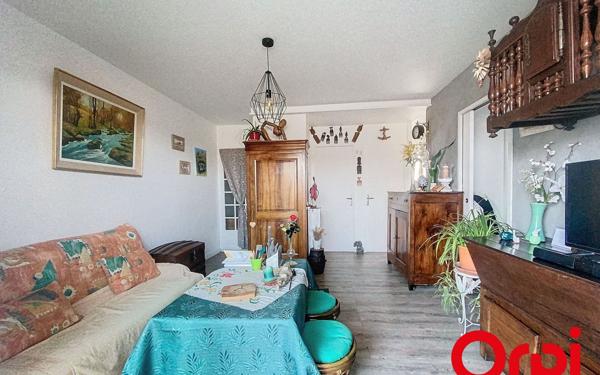 Appartement à vendre    2 pièces • 37 m2 Six-Fours-les-Plages