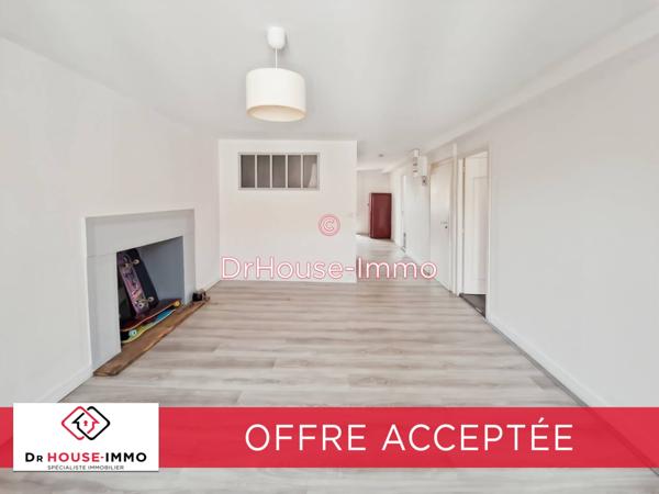 Immeuble à vendre 9 pièces de 165 m²