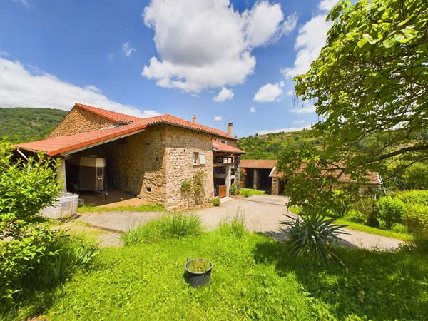 Corps de ferme 7 pièces145 m² LAMASTRE