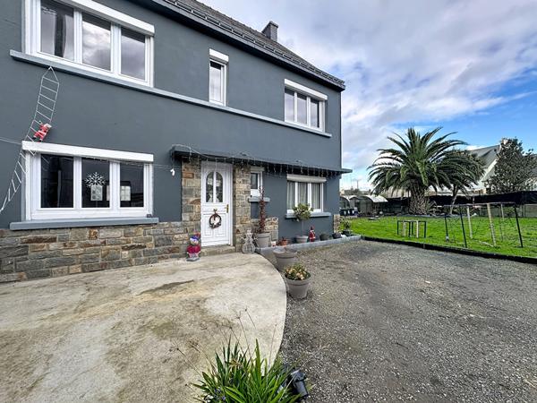 Maison familiale et rénovée à deux pas du port - 140m², 5 chambres, et jardin ; Locmiquelic